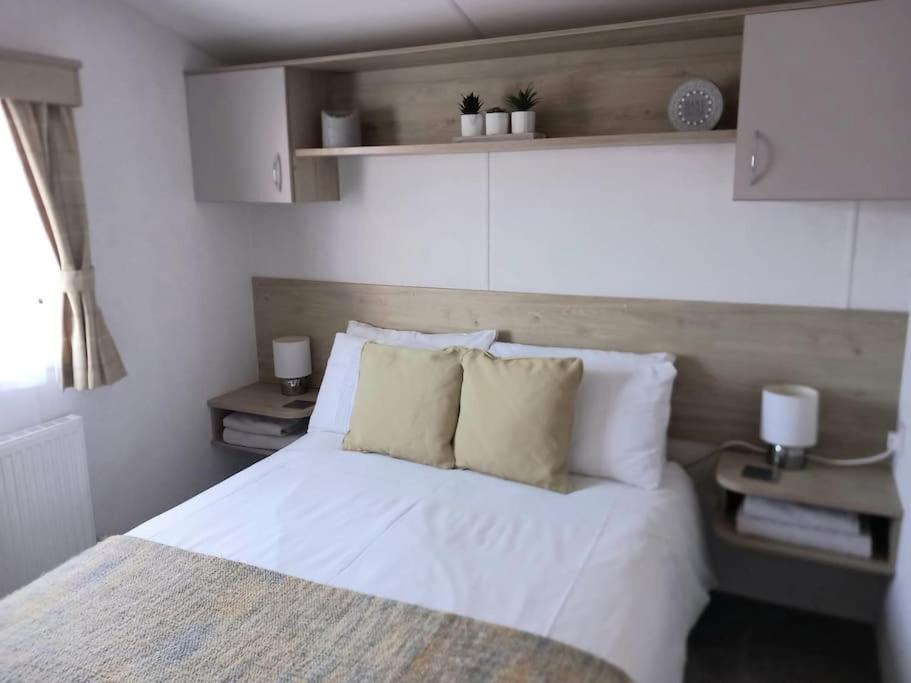 Sea Breeze, Modern, Cosy *